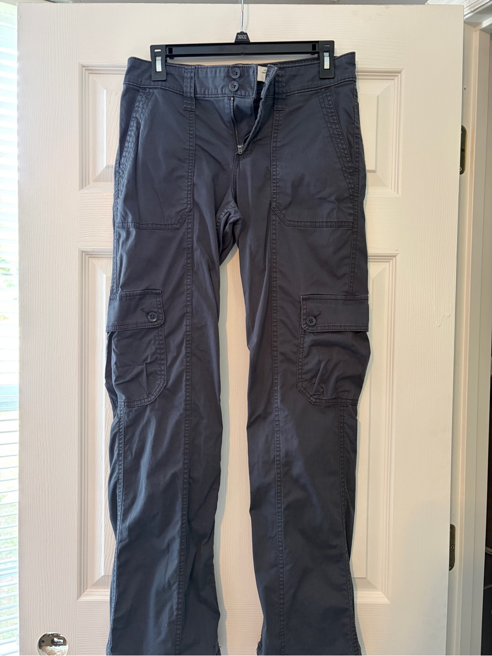 Hollister Women’s Bootcut Cargo Pants